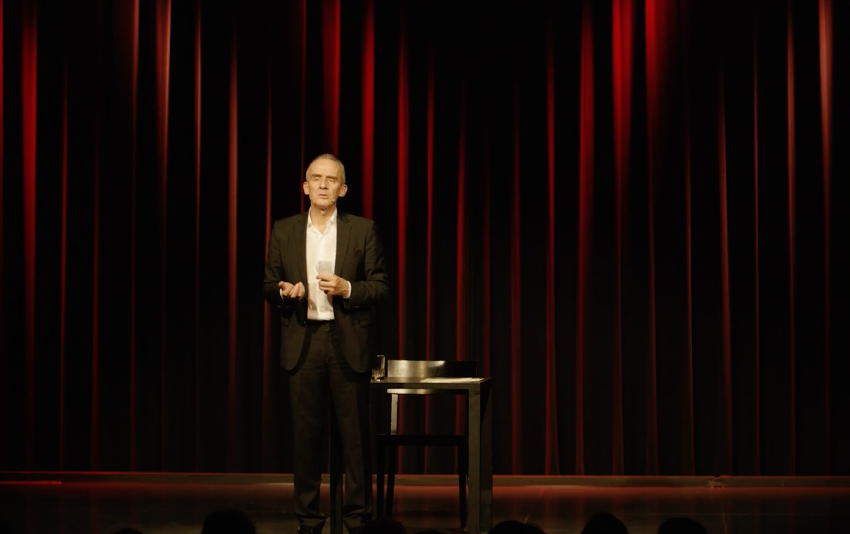 Patrick Frey auf der Bühne